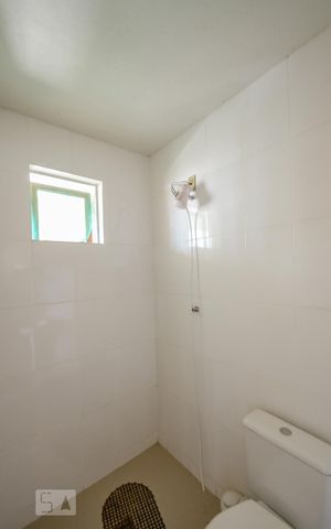Casa à venda com 427m², 6 quartos e 6 vagasBanheiro de Serviço
