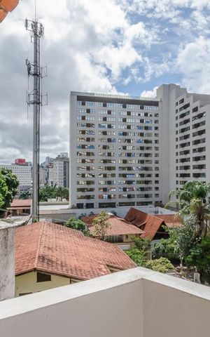Casa à venda com 427m², 6 quartos e 6 vagasvaranda Quarto 2