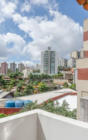 Casa à venda com 427m², 6 quartos e 6 vagasvaranda Quarto 2