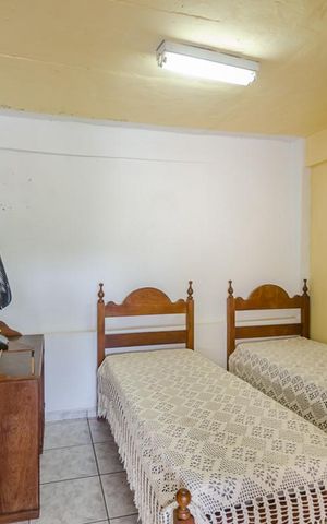 Casa à venda com 427m², 6 quartos e 6 vagasQuarto 5