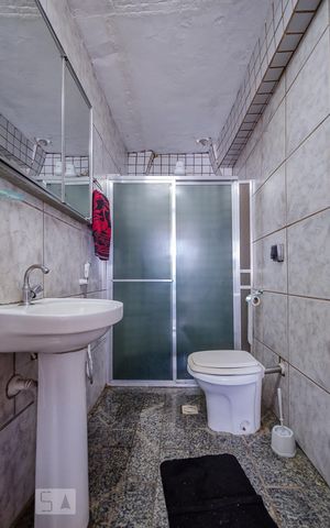 Casa à venda com 427m², 6 quartos e 6 vagasBanheiro