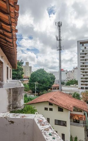 Casa à venda com 427m², 6 quartos e 6 vagasvaranda Quarto 4