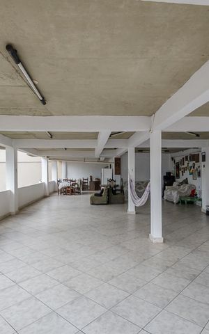 Casa à venda com 427m², 6 quartos e 6 vagasvaranda