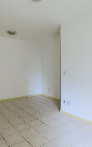Apartamento para alugar com 70m², 2 quartos e 1 vagaSala 
