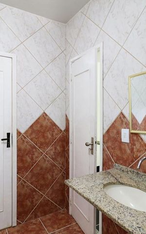 Apartamento para alugar com 110m², 2 quartos e sem vagaBanheiro
