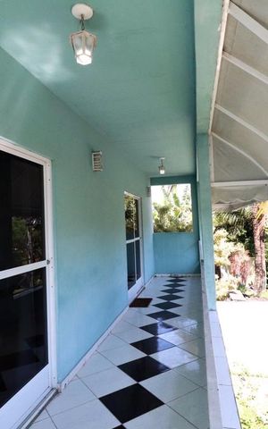 Apartamento para alugar com 110m², 2 quartos e sem vagaVaranda