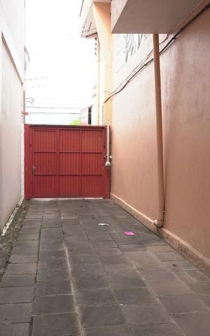 Casa à venda com 140m², 5 quartos e 3 vagasGaragem