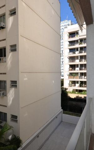 Apartamento à venda com 92m², 2 quartos e 1 vagaVaranda Sala