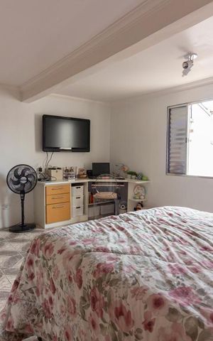 Casa à venda com 300m², 3 quartos e 2 vagasQuarto 1