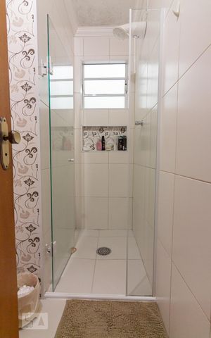Casa à venda com 300m², 3 quartos e 2 vagasBanheiro