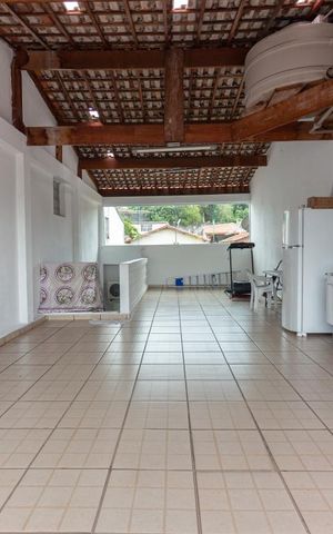 Casa à venda com 300m², 3 quartos e 2 vagasSacada