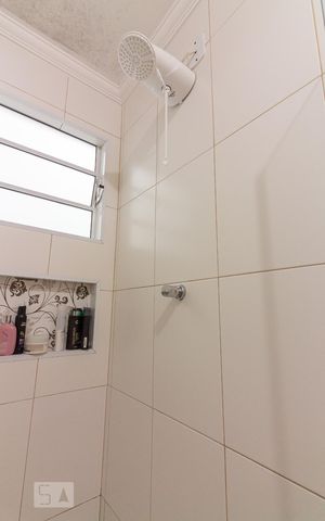 Casa à venda com 300m², 3 quartos e 2 vagasBanheiro