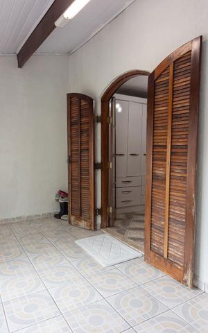 Casa à venda com 300m², 3 quartos e 2 vagasVaranda 