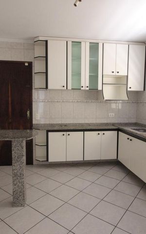 Casa à venda com 275m², 3 quartos e 3 vagasCozinha