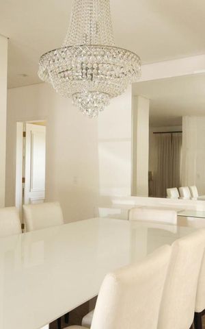 Casa à venda com 342m², 3 quartos e 4 vagas