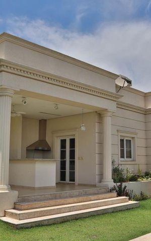 Casa à venda com 342m², 3 quartos e 4 vagas