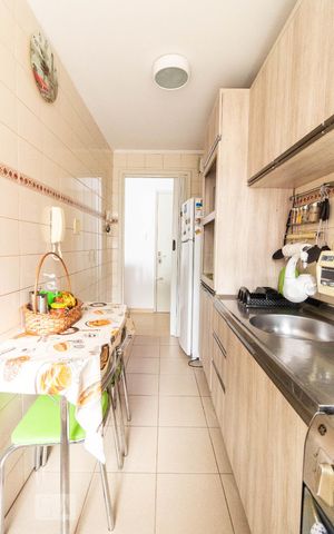 Apartamento à venda com 63m², 1 quarto e sem vaga Apartamento à venda com 63m², 1 quarto e sem vagaCozinha