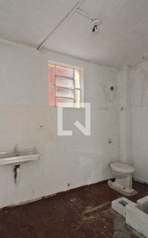 Casa para alugar com 95m², 2 quartos e sem vaga Casa para alugar com 95m², 2 quartos e sem vagaBanheiro