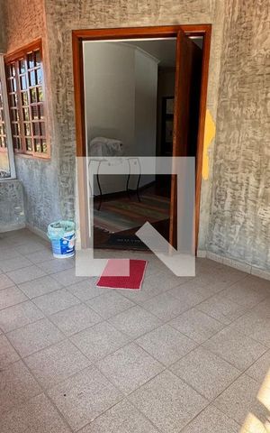 Casa para alugar com 440m², 8 quartos e 2 vagas Casa para alugar com 440m², 8 quartos e 2 vagasEntrada Casa 1