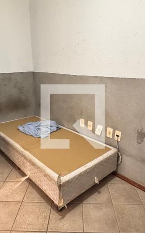 Casa para alugar com 440m², 8 quartos e 2 vagas Casa para alugar com 440m², 8 quartos e 2 vagasQuarto Kitnet
