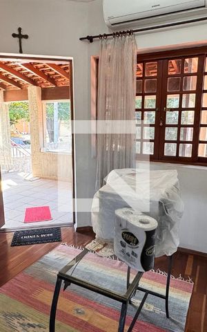 Casa para alugar com 440m², 8 quartos e 2 vagas Casa para alugar com 440m², 8 quartos e 2 vagasSala Casa 1