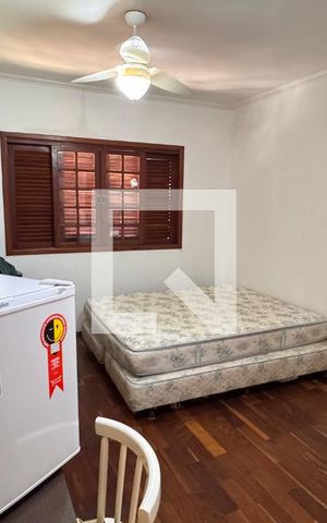 Casa para alugar com 440m², 8 quartos e 2 vagas Casa para alugar com 440m², 8 quartos e 2 vagasQuarto 3 Casa 1