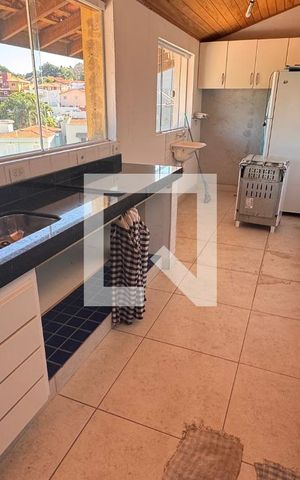 Casa para alugar com 440m², 8 quartos e 2 vagas Casa para alugar com 440m², 8 quartos e 2 vagasCozinha Casa 1