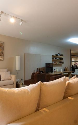 Casa para alugar com 300m², 4 quartos e 2 vagasSala