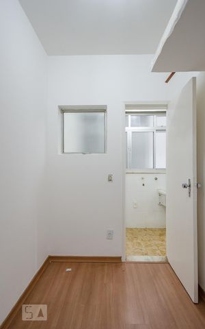Apartamento para alugar com 63m², 2 quartos e 1 vagaQuarto de Serviço