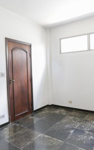 Casa à venda com 387m², 4 quartos e 6 vagas Casa à venda com 387m², 4 quartos e 6 vagasSala de Almoço