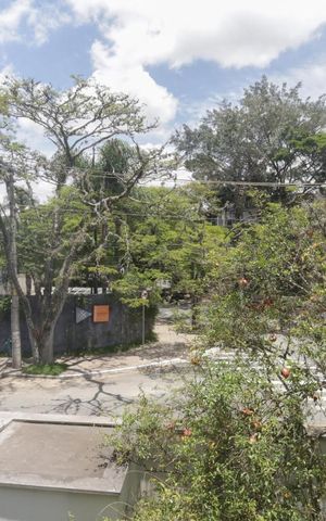 Casa à venda com 387m², 4 quartos e 6 vagas Casa à venda com 387m², 4 quartos e 6 vagasVista