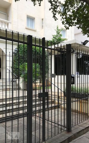 Apartamento à venda com 127m², 2 quartos e 2 vagasFachada 