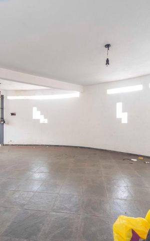 Casa à venda com 160m², 3 quartos e 2 vagas Casa à venda com 160m², 3 quartos e 2 vagasGaragem