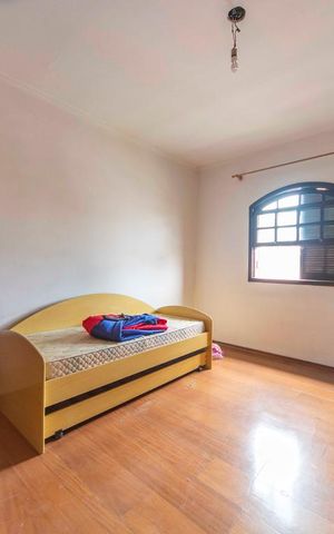Casa à venda com 160m², 3 quartos e 2 vagas Casa à venda com 160m², 3 quartos e 2 vagasQuarto 3