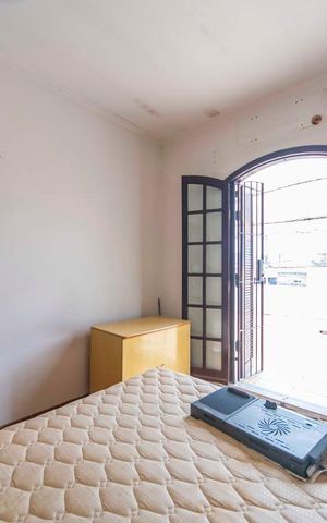 Casa à venda com 160m², 3 quartos e 2 vagas Casa à venda com 160m², 3 quartos e 2 vagasQuarto 1