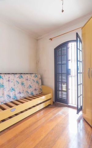 Casa à venda com 160m², 3 quartos e 2 vagas Casa à venda com 160m², 3 quartos e 2 vagasQuarto 2