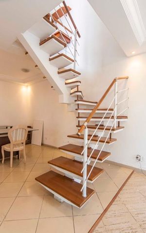 Casa à venda com 160m², 3 quartos e 2 vagas Casa à venda com 160m², 3 quartos e 2 vagasSala de Jantar