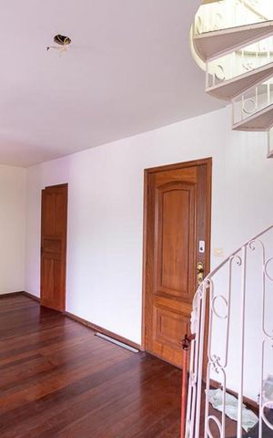 Apartamento para alugar com 223m², 3 quartos e 1 vaga Apartamento para alugar com 223m², 3 quartos e 1 vagaSala