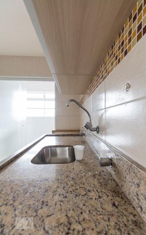 Apartamento para alugar com 69m², 2 quartos e 1 vagaCozinha