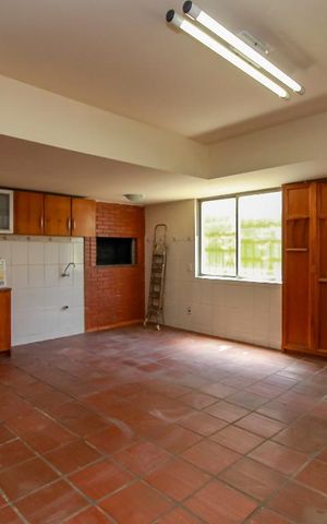 Casa à venda com 650m², 6 quartos e 6 vagasCozinha 1