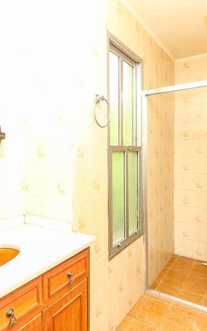 Casa à venda com 650m², 6 quartos e 6 vagasBanheiro 5