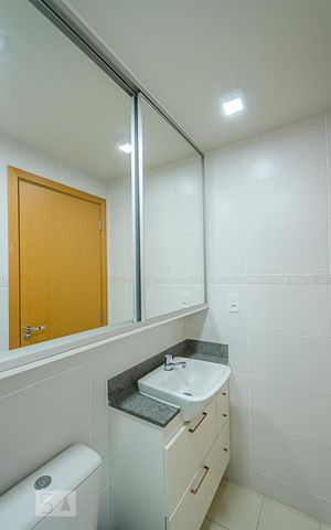 Apartamento para alugar com 90m², 3 quartos e 2 vagasBanheiro Social