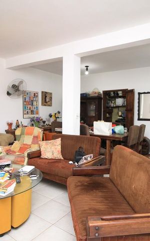 Casa de condomínio à venda com 250m², 6 quartos e 1 vagaSala de Estar