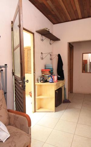 Casa de condomínio à venda com 250m², 6 quartos e 1 vagaHall Social
