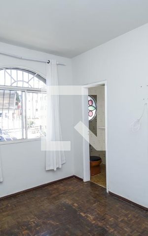 Apartamento à venda com 317m², 4 quartos e 2 vagas Apartamento à venda com 317m², 4 quartos e 2 vagasSuíte 2