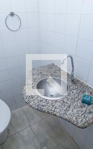 Apartamento à venda com 317m², 4 quartos e 2 vagas Apartamento à venda com 317m², 4 quartos e 2 vagasBanheiro da Suíte 1