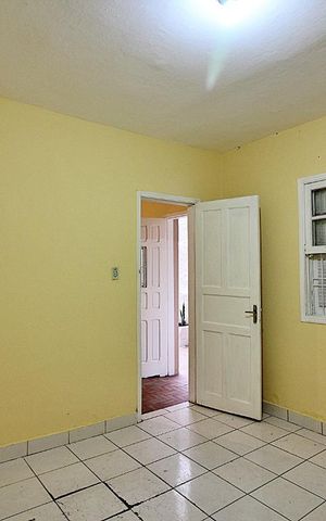 Casa para alugar com 82m², 1 quarto e sem vagaQuarto