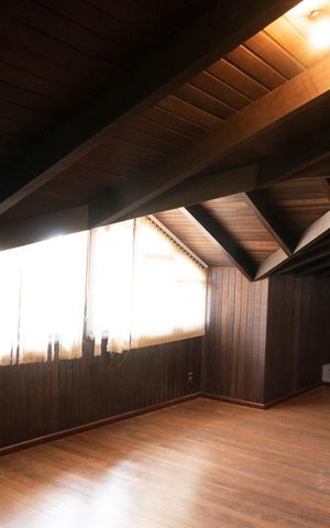 Casa à venda com 442m², 5 quartos e 4 vagasSoton