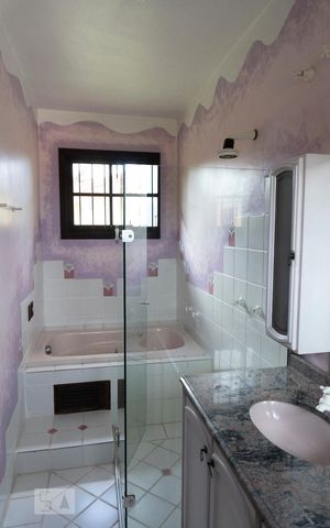 Casa à venda com 442m², 5 quartos e 4 vagasBanheiro 2