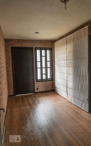 Casa à venda com 442m², 5 quartos e 4 vagasSala